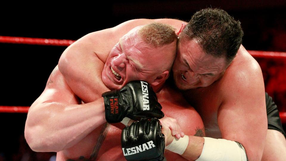 فيديو : المدمر يتوعد للوحش البشرى فى إتحاد WWE للمصارعة