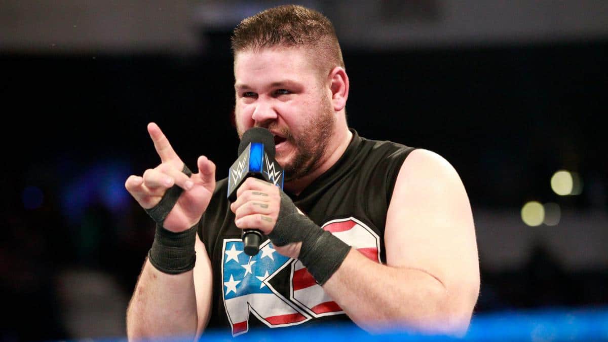 " كيفن أوينز " من المصارعة إلى ما لا يتوقعه أحد