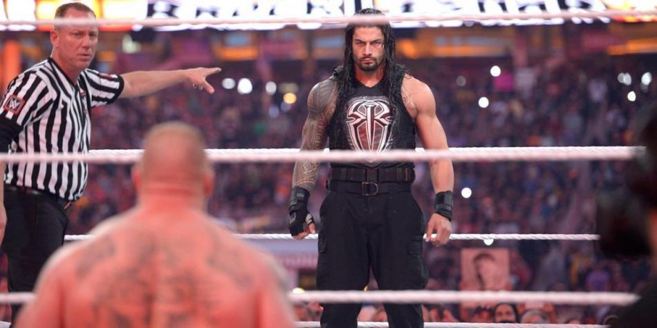 هل تخلى " فينس ماكمان " عن تقديمه لرومان رينز كبطل عالمى ؟