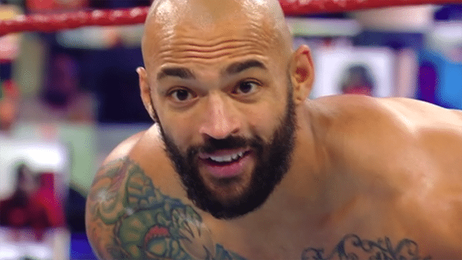 نتائج عرض WWE لايف الاخير 6-9-2020 كاملة