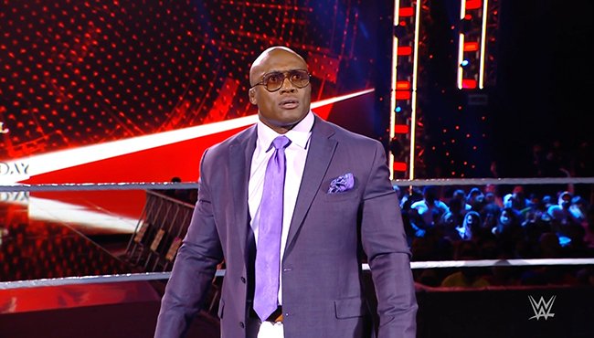 لماذا تم سحب بوبى لاشلى من عرض الليلة ؟