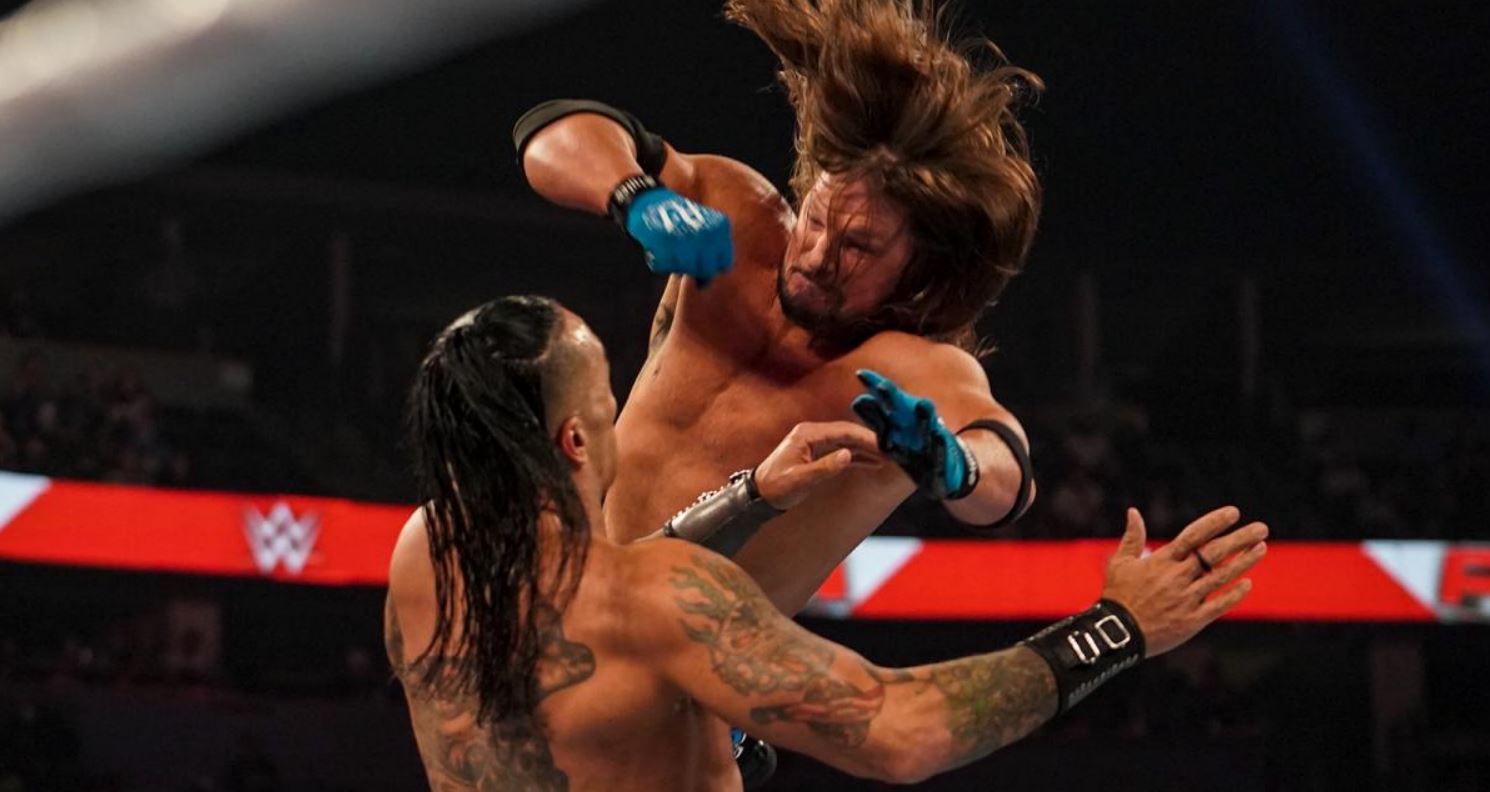 مواجهة نارية على لقب كبير فى عرض الرو القادم