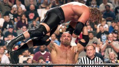 ما هو وضع عقد النجم جولد بريج مع اتحاد WWE ؟