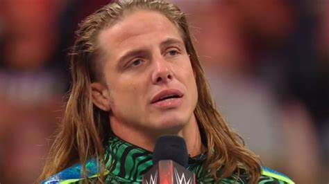 مات ريدل يكشف عن تعرضه لإعتداء جنسى