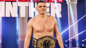 غونتر يشارك مواجهته الخاصة ضد داميان بريست على لقب البطولة