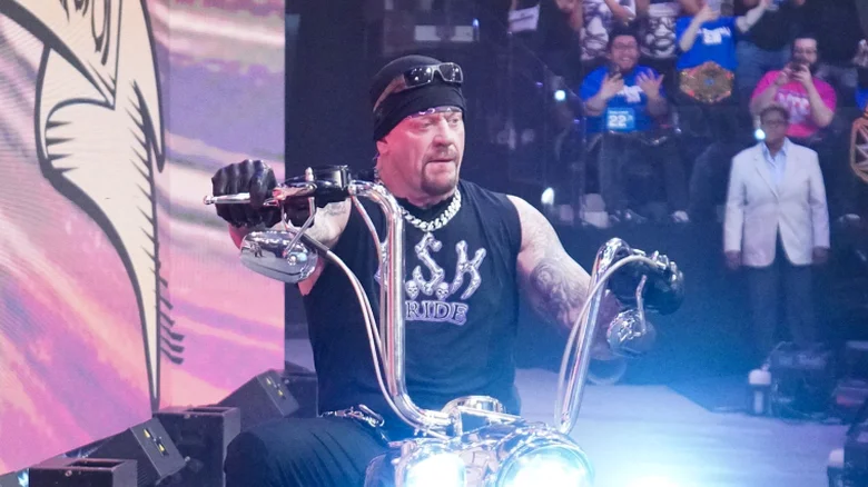 أول تصريحات من أندرتيكر عن صعوبات إعتزاله من المصارعة الحرة