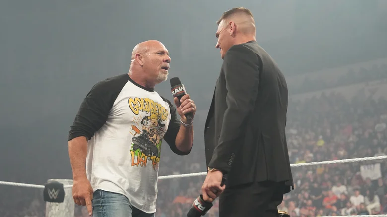 نزال غونتر وجولدبيرج تحت النار بولي راي يفتح النار على إدارة WWE