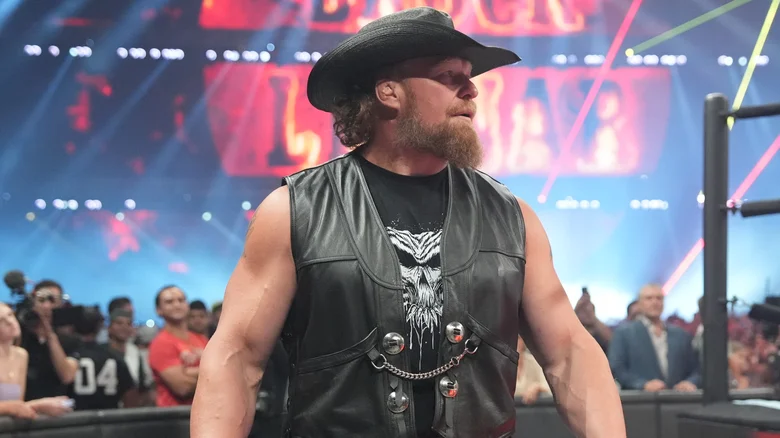 تصريحات تربيل إتش عن حقيقة عودة بروك ليسنر وهجومه على سينا فى سمر سلام