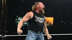 بروك ليسنر يعود إلى اتحاد المصارعة بعقد خاص بعد أزمة قضائية