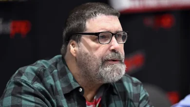 ميك فولي يكشف عن مباراته المفضلة في مسيرته داخل WWE