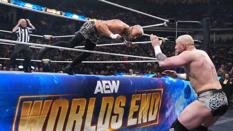 إلى أين تتجه المصارعة بعد نهاية عرض AEW Worlds End 2025 ؟