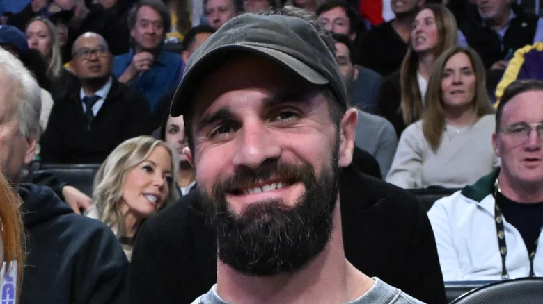 سيث رولينز يرد بقوة على الانتقادات الموجهة لشراكة اتحاد المصارعة مع السعودية