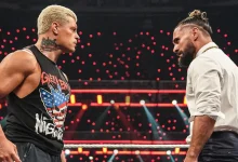 سيث رولينز يكشف كواليس المواجهة التاريخية أمام كودي رودز في راسلمينيا