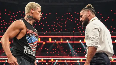 سيث رولينز يكشف كواليس المواجهة التاريخية أمام كودي رودز في راسلمينيا