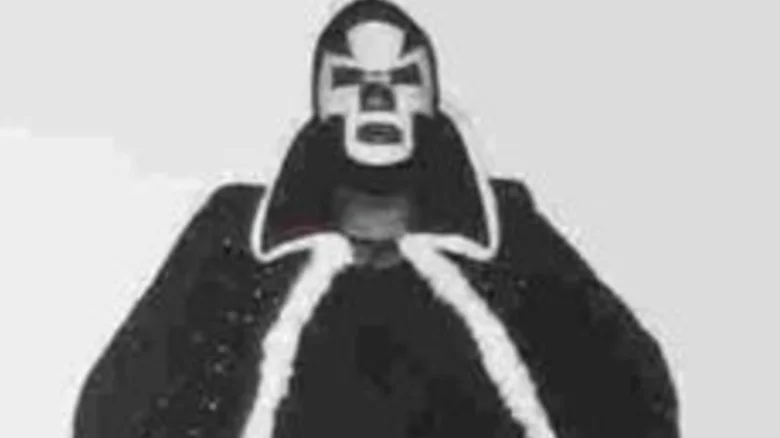 صحفي مكسيكي يكشف حقيقة صادمة في قضية مقتل أسطورة المصارعة إسبانتو