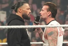 انتقادات قوية لتصريح سي إم بانك تجاه رومان رينز قبل راسلمينيا 42