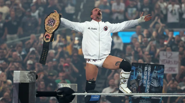 تقرير خاص عن أكبر الفائزين والخاسرين في مهرجان راسلمينيا 42