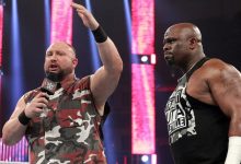 بولي راي يكشف السبب الحقيقي وراء كراهية فينس مكمان لفرق التاج تيم في WWE