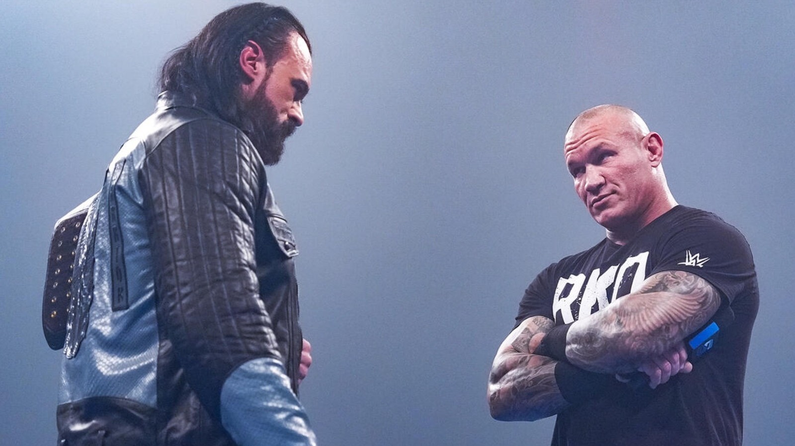 عودة راندي أورتون وميكايلى ماكينتير إلى WWE قبيل سمارثلام 2026