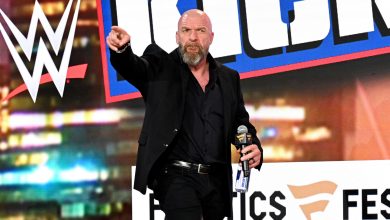 جون لورينايتس يكسر الصمت ويُقيّم أداء تريبل إتش في WWE