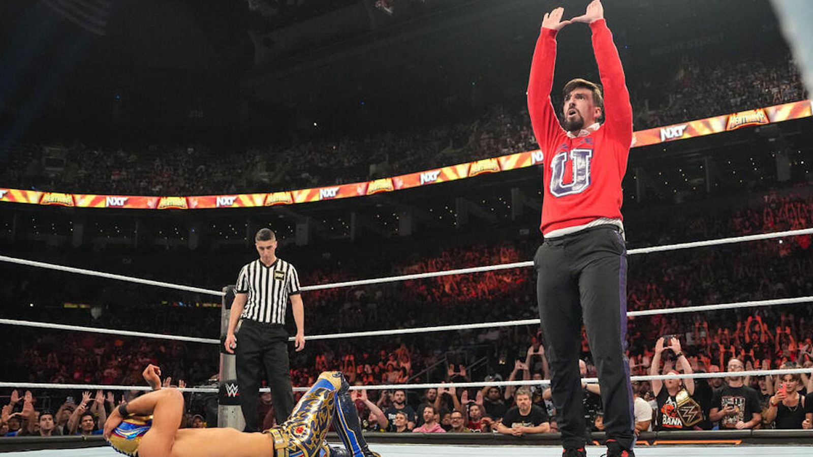 أندريه تشيس يتحدث عن 'استدعاء' تسريحه من WWE ويكشف عن خططه المستقبلية