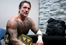 سي إم بانك يتحدث عن الاعتزال بعد فوزه بلقب WWE بلا منازع