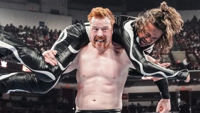 بوكر تي يعلق على رحيل شيمس من WWE: "الزمن تغير الآن!"
