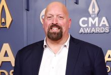 بول وايت يلمح لعودة مفاجئة للحلبة في عرض AEW ديناميت: بيتش بريك