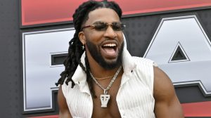 تحدي تاريخي في WWE سمر سلام 2027: بوكر تي يرد على دعوة تريك ويليامز