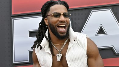 تحدي تاريخي في WWE سمر سلام 2027: بوكر تي يرد على دعوة تريك ويليامز
