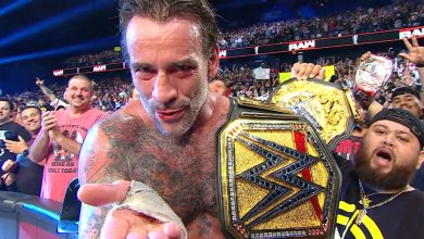 تغيير جذري في وضع سي إم بانك داخل WWE بعد تتويجه ببطولة بلا منازع
