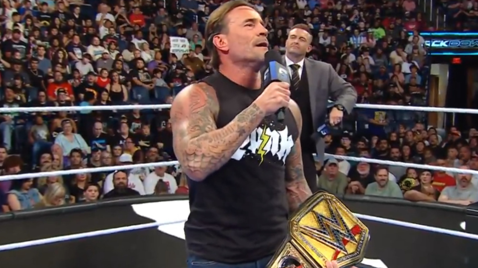 رسميًا: مواجهة الأحلام بين سي إم بانك وكودي رودز على لقب WWE في سمرسلام 2026!