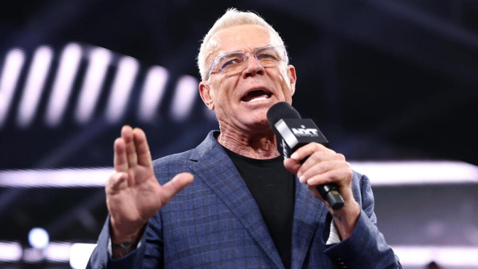 wwe wwe: WWE: إريك بيشوف يكشف أسرار تجنب دراما الكواليس