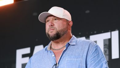 WWE تطلق محطة إذاعية جديدة 24/7 قبيل عرض سمر سلام الكبير