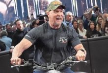 حادث مروع يضرب أسطورة WWE "ستون كولد" ستيف أوستن في سباقات الطرق الوعرة