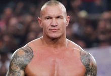 تطورات مثيرة: راندي أورتون وكيفن أوينز يقتربان من العودة إلى حلبات WWE قبل راسلمينيا!