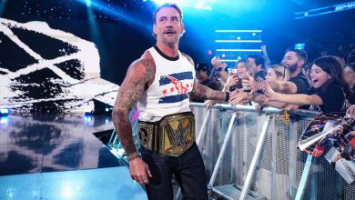 نجم سابق في WWE يلمح لمواجهة مرتقبة ضد سي إم بانك في سماكداون