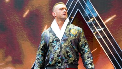 wwe wwe voices (راندي أورتون): نيك ألديس يكشف كواليس المواجهة الأخيرة لـ إيه جاي ستايلز ف