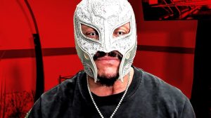 راو: أسطورة اللوتشا ليبري راي ميستيريو يكشف عن أفكاره حول الاعتزال في WWE