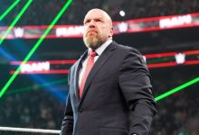 باكلاش: WWE تخطط لاستقطاب نجم دوري البيسبول في عرض راو القادم