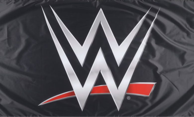 WWE تتجه لإلغاء ألقاب سبيد ودمجها في عرض راو وإن إكس تي