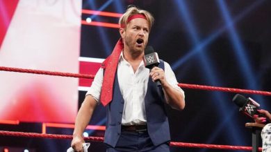 راندي أورتون): دريك مافريك يوضح وضعه مع WWE: هل تعود أصوات المصارعين القد