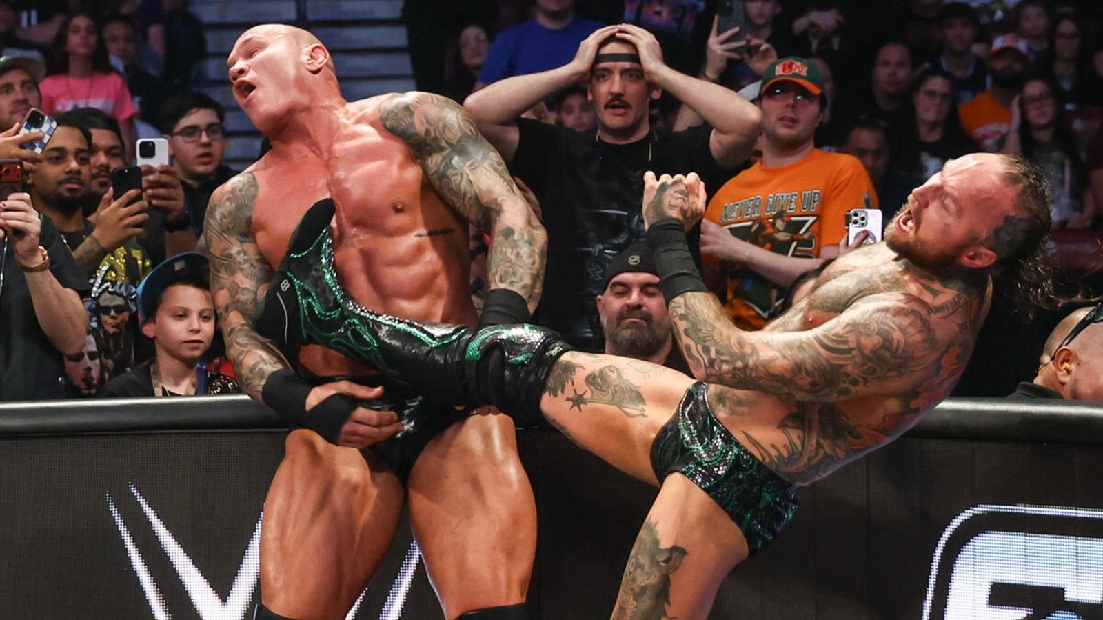 مفاجأة مدوية: نجم WWE السابق يكشف عن خطة لمواجهة أسطورية في راسلمينيا لم تر النور!