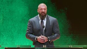 قلق متزايد خلف كواليس WWE بشأن السفر لإقامة عرض كراون جول