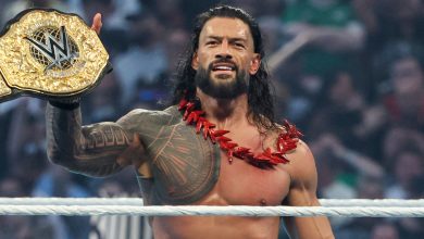 راندي أورتون): رومان رينز يكشف عن قائمة أساطيره في WWE: المال هو المعيار