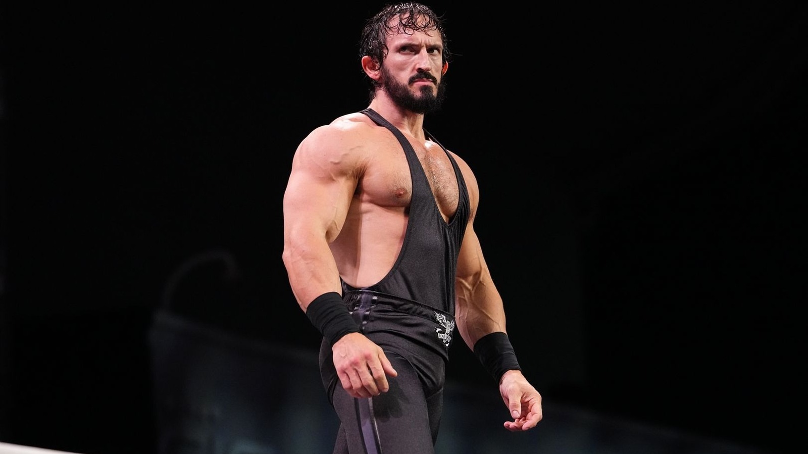 نجوم WWE يودعون الراحل باك بكلمات مؤثرة في عرض إن إكس تي